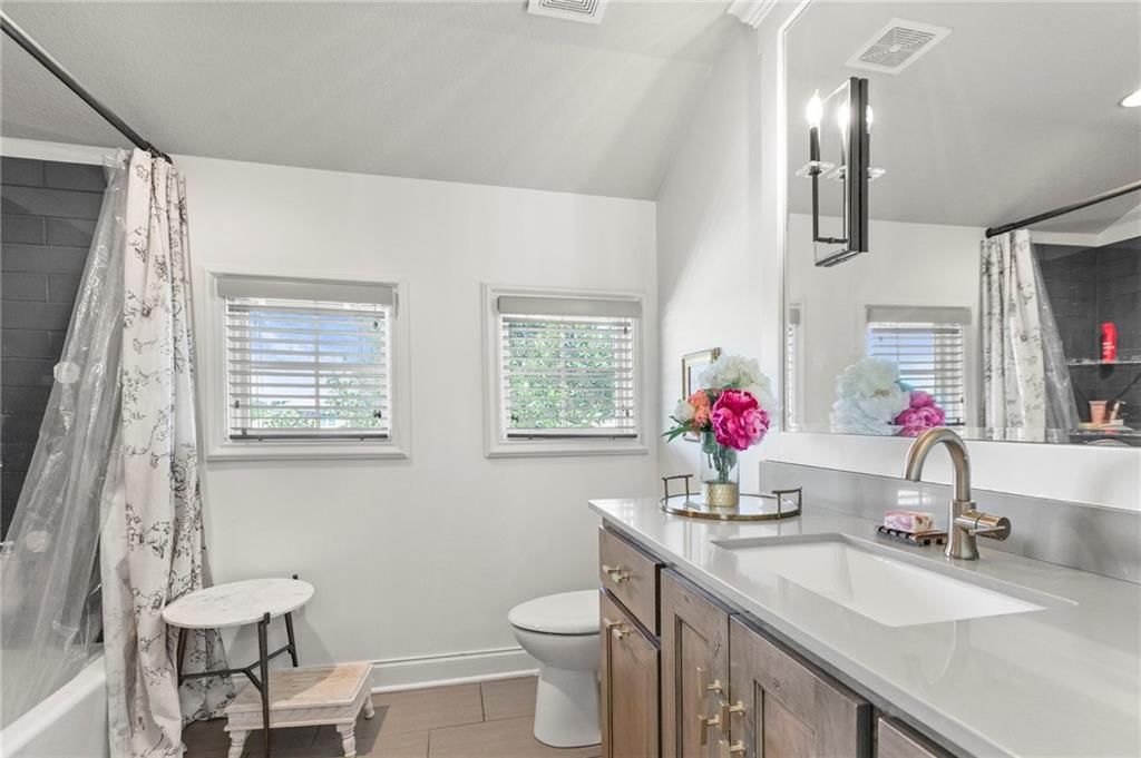 Photo 35 of 72 - 10755 NW 81st Street, Kansas City, MO 64152