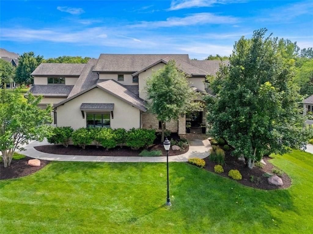 Photo 2 of 72 - 10755 NW 81st Street, Kansas City, MO 64152