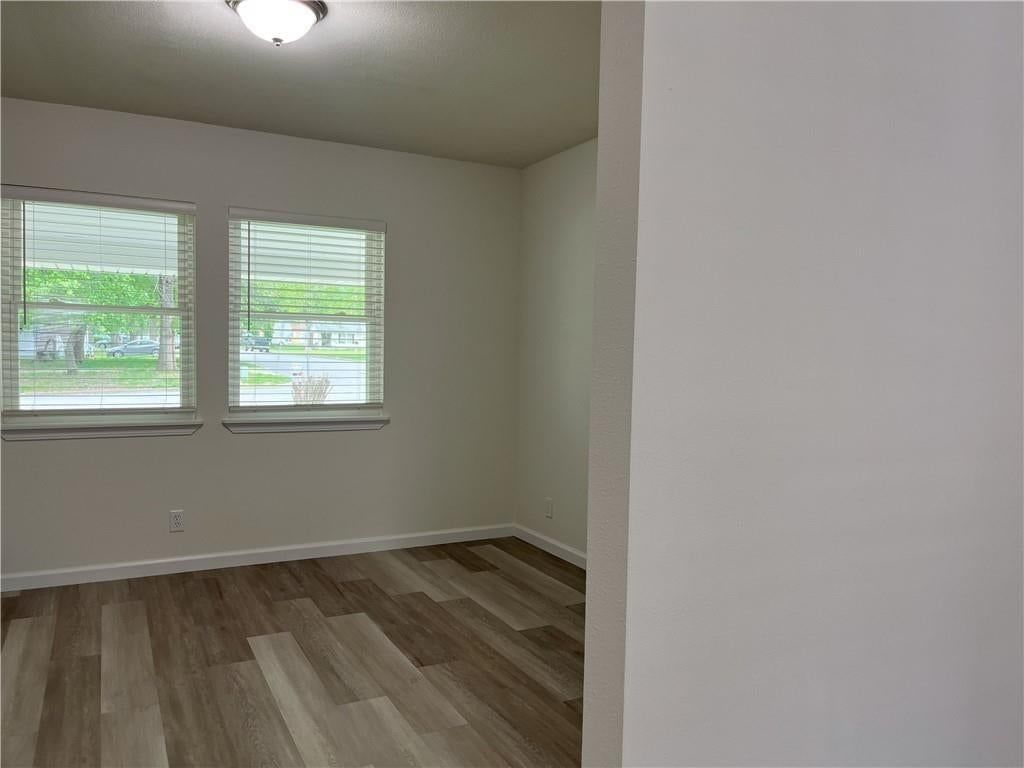 1030 W Ashland Street — photo 8