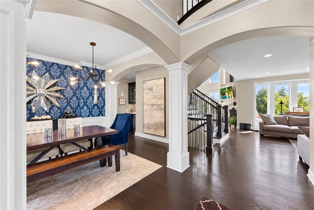 24913 W 98th Street, Lenexa, KS