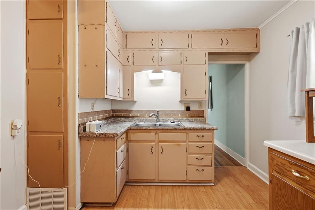 118 E 81st Street — photo 11