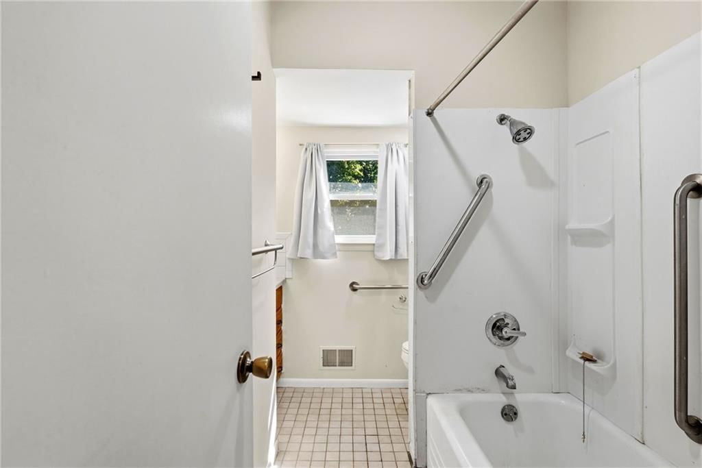 118 E 81st Street — photo 13