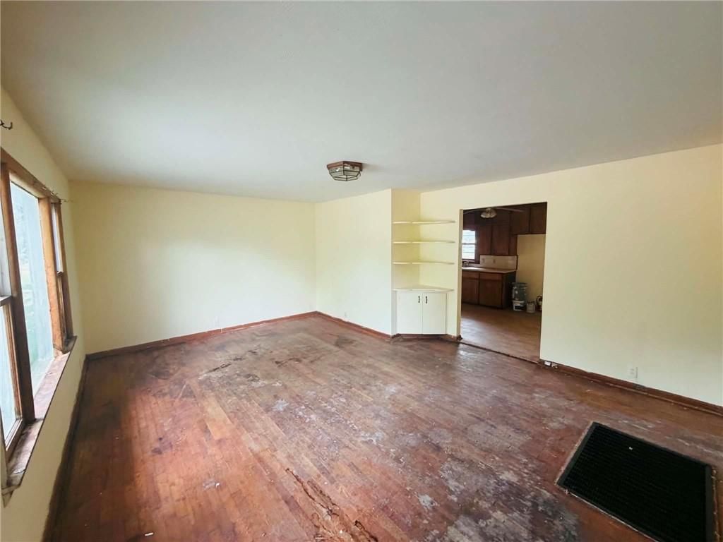 310 N 4th Avenue — photo 5