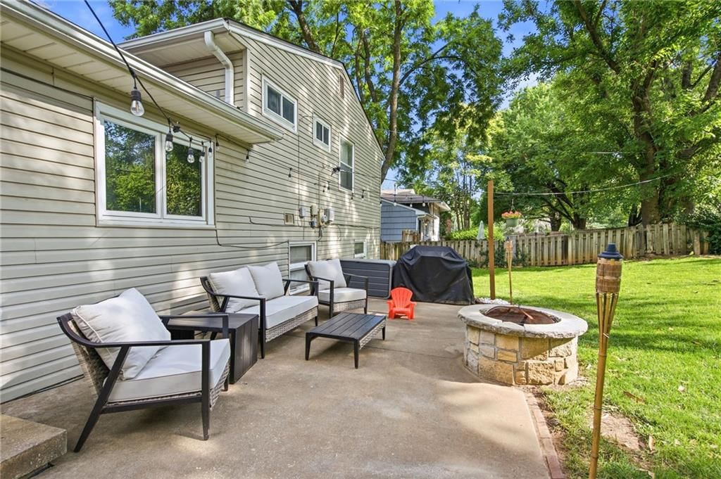 7523 Falmouth Street — photo 28