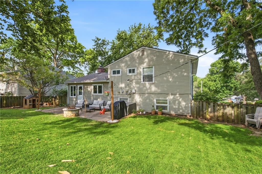 7523 Falmouth Street — photo 33