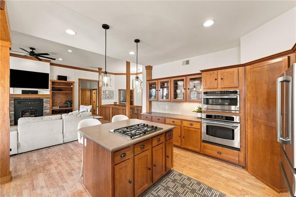 10230 Marion Street — photo 14
