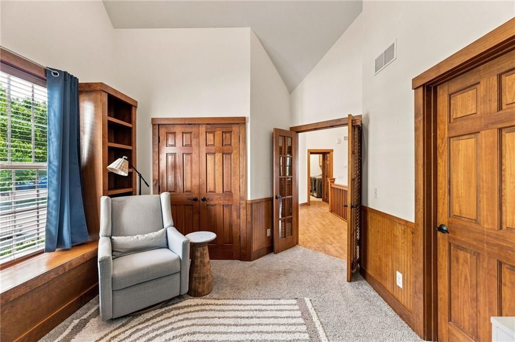10230 Marion Street — photo 24