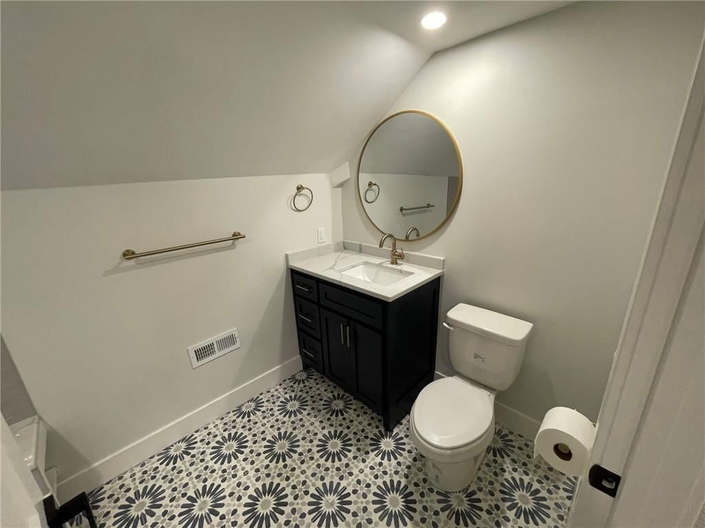 2905 W 73rd Street — photo 9