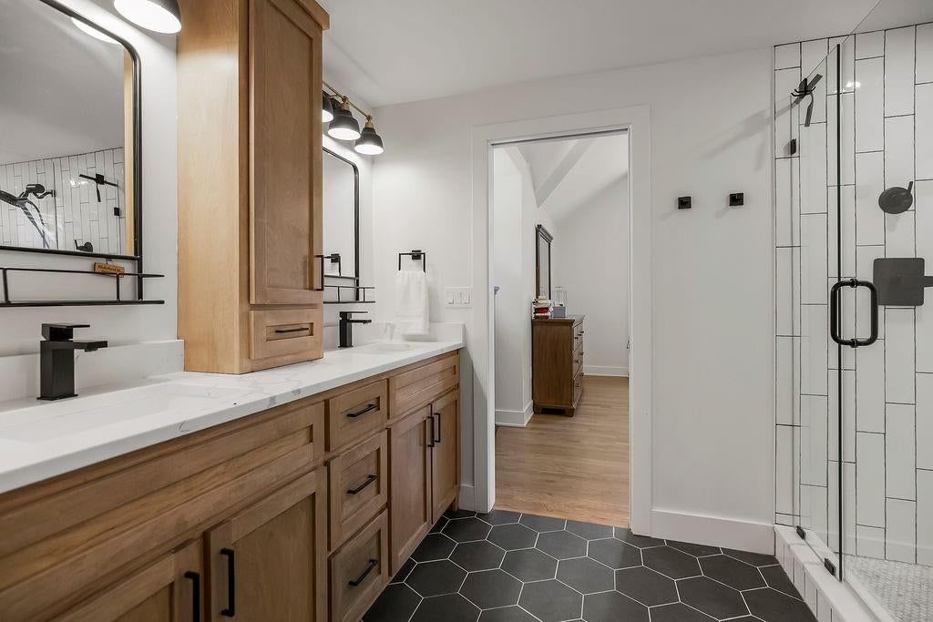 2905 W 73rd Street — photo 16