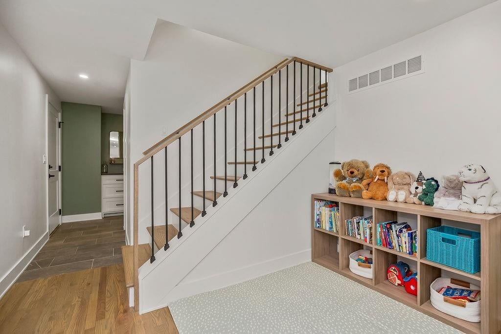2905 W 73rd Street — photo 22