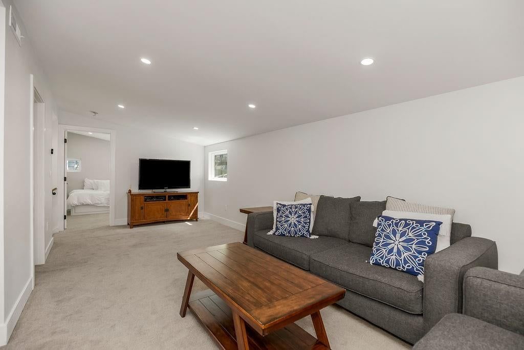 2905 W 73rd Street — photo 24