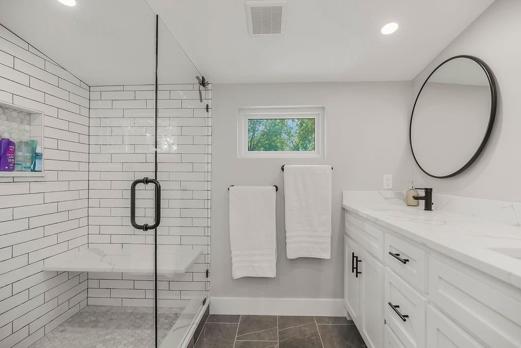 2905 W 73rd Street — photo 27