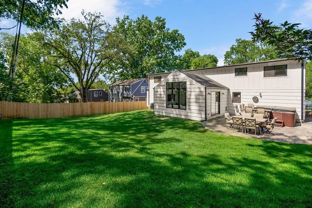 2905 W 73rd Street — photo 36