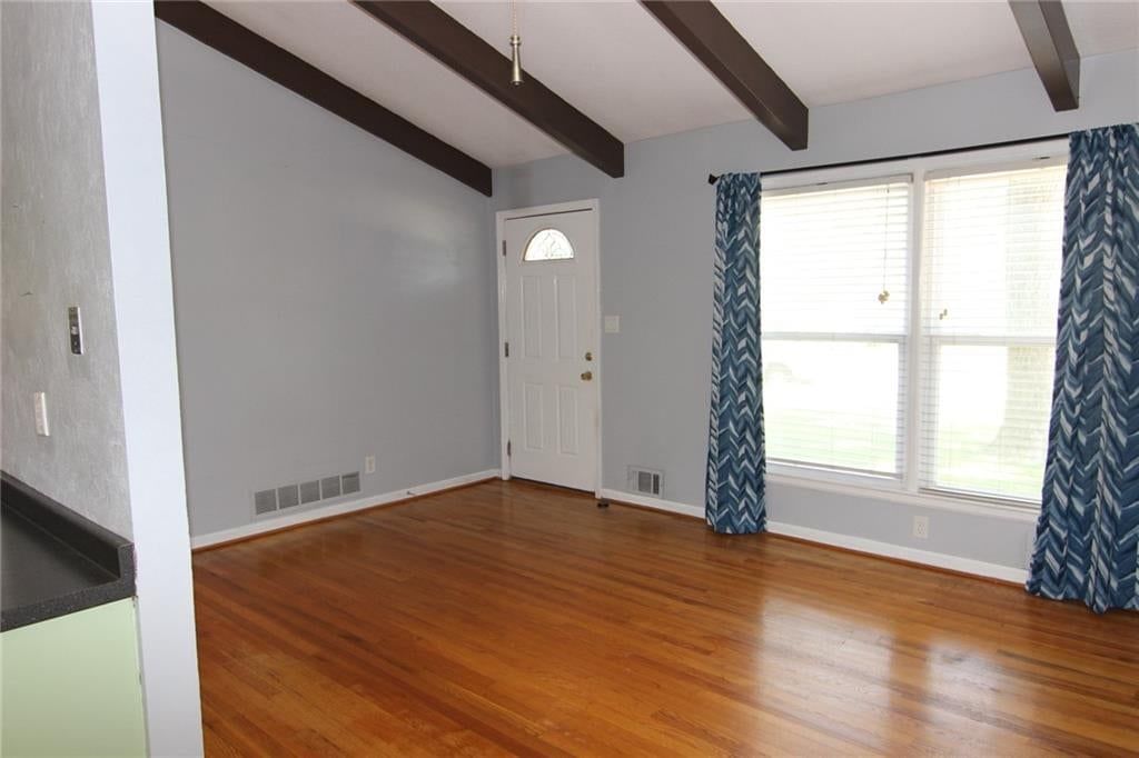 Photo 12 of 29 - 7104 Melrose Lane, Shawnee, KS 66203