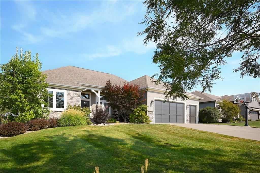 190 SW Roosevelt Ridge — photo 3
