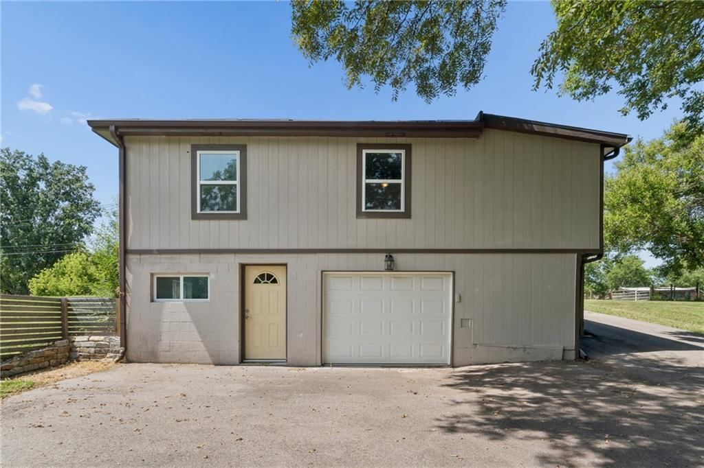 1305 S 80th Street — photo 33