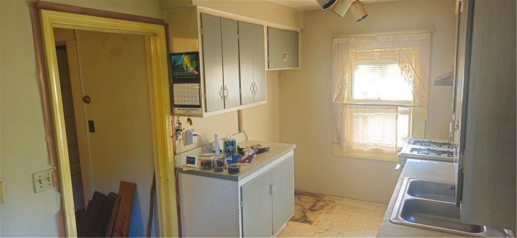 3026 NE 37th Terrace — photo 8