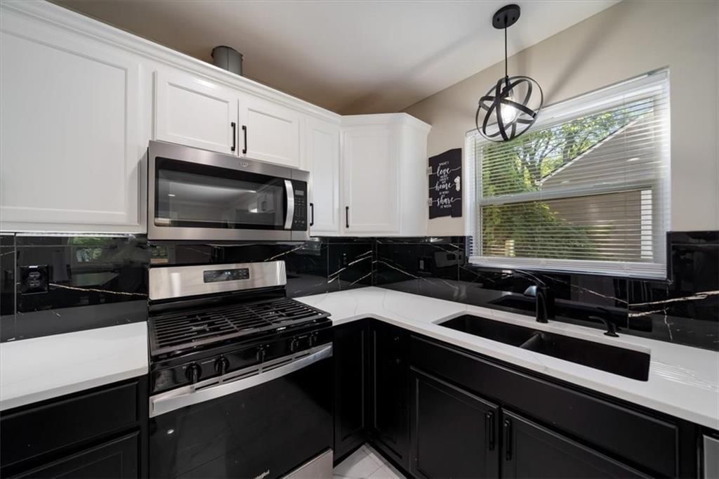 5201 locust Avenue — photo 10