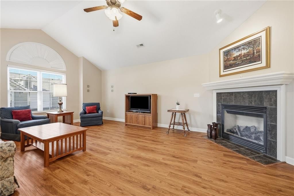7104 Hedge Lane Terrace — photo 5