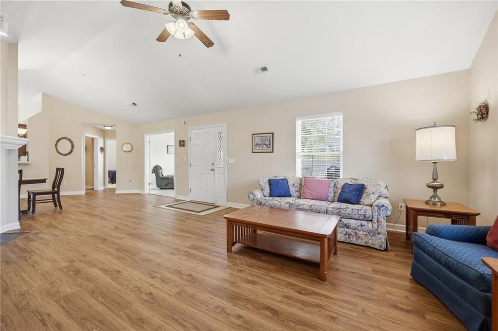 7104 Hedge Lane Terrace — photo 8