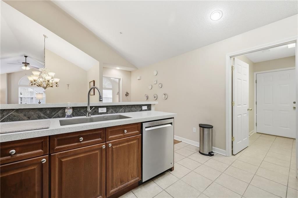 7104 Hedge Lane Terrace — photo 27