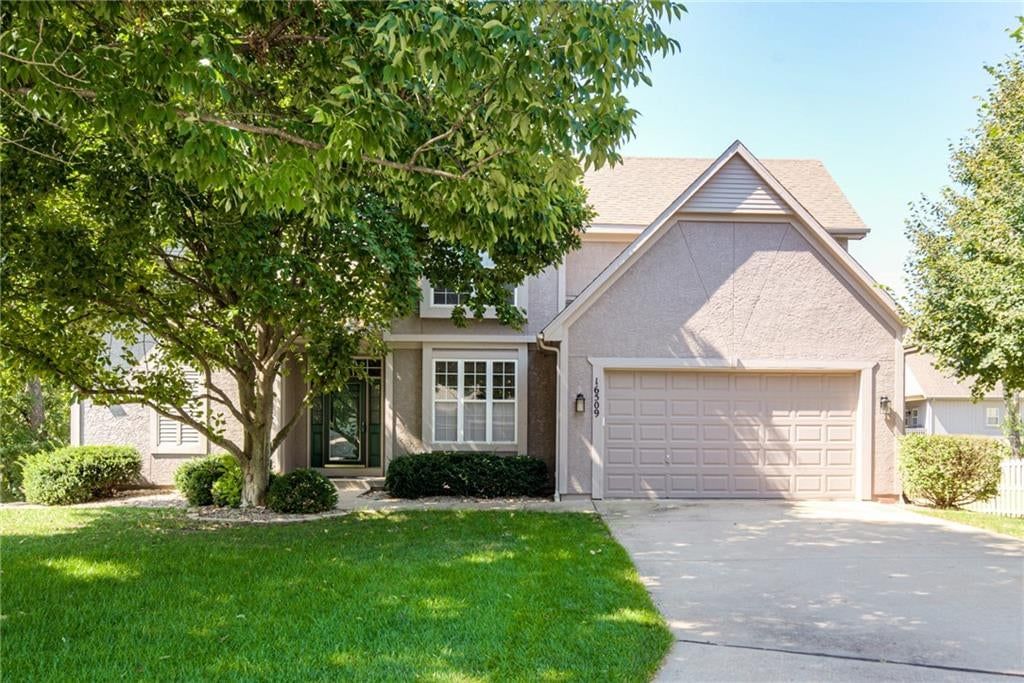 16509 W 80TH Terrace, Lenexa, KS