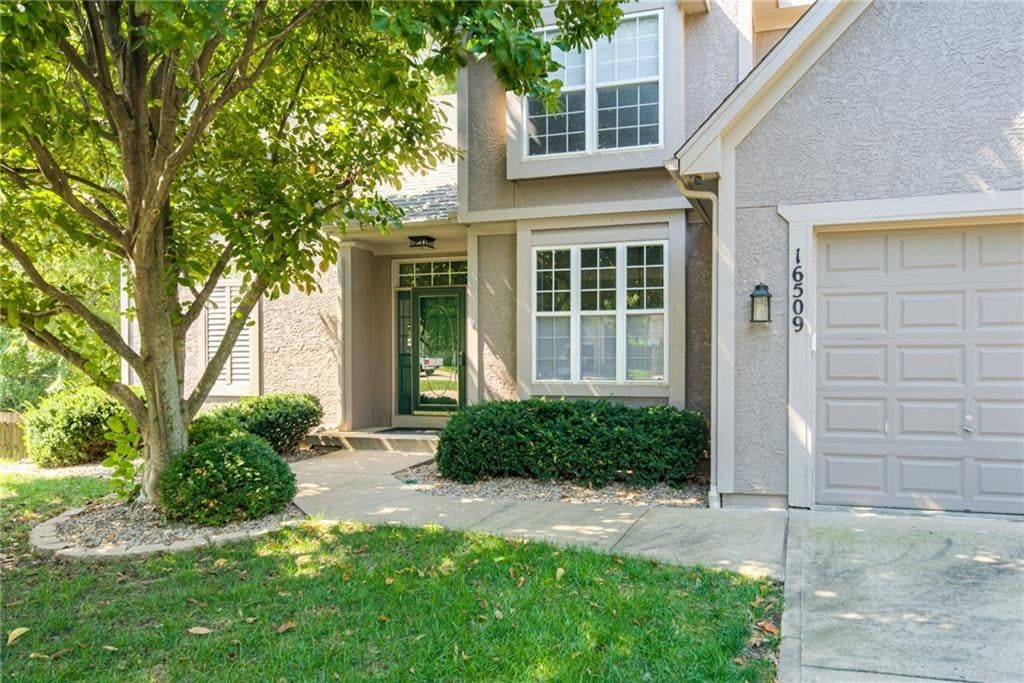 16509 W 80TH Terrace — photo 4