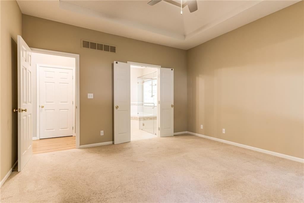 16509 W 80TH Terrace — photo 25