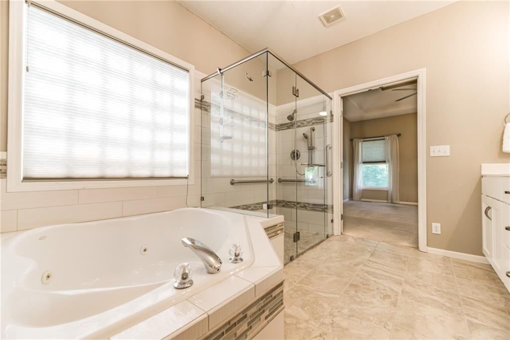 16509 W 80TH Terrace — photo 28