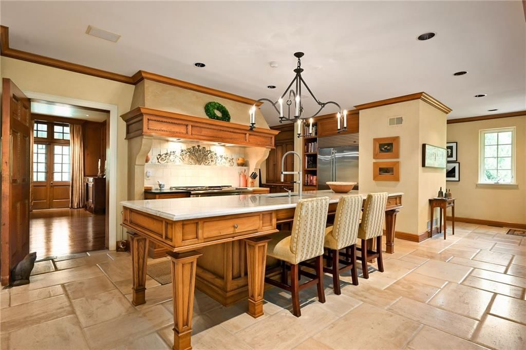 5800 Brookbank Lane — photo 38