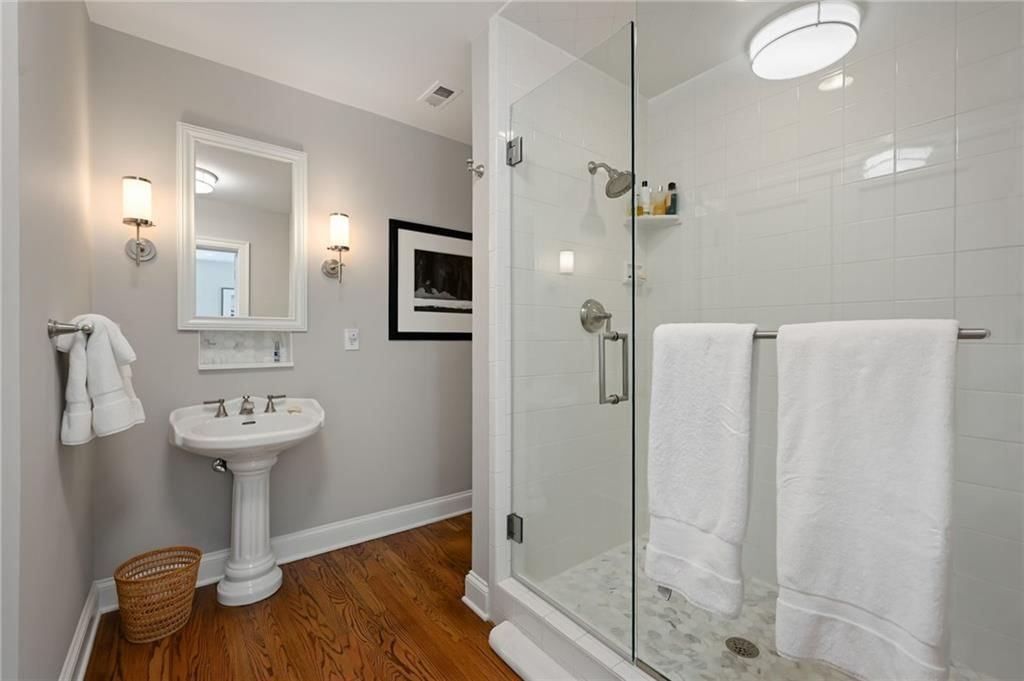 5800 Brookbank Lane — photo 62
