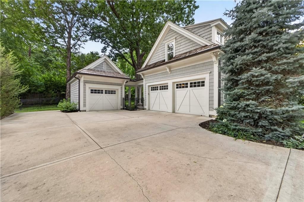 Photo 90 of 96 - 6010 Windsor Drive, Fairway, KS 66205