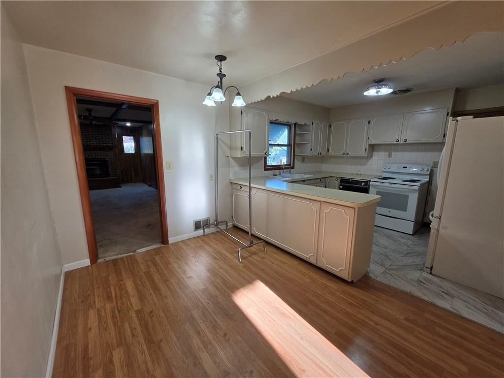 2126 S 48th Street — photo 13