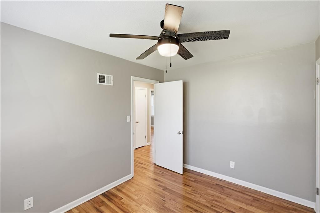 8810 E 71st Terrace — photo 17