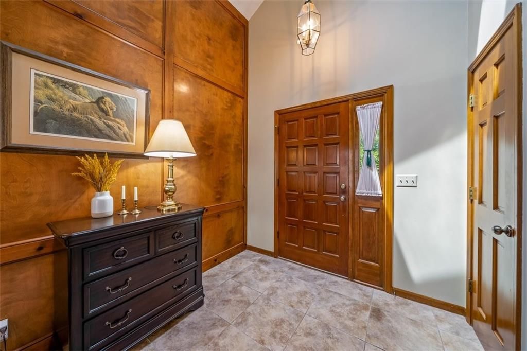 8303 W 121st Street — photo 4