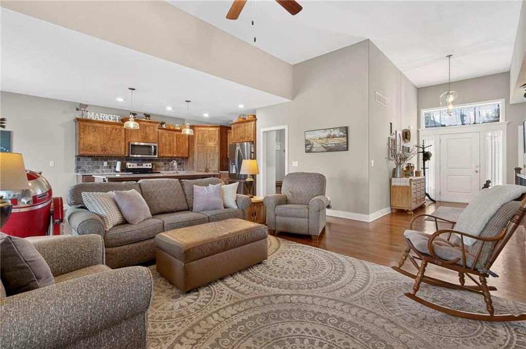 102 Dorchester Drive — photo 7