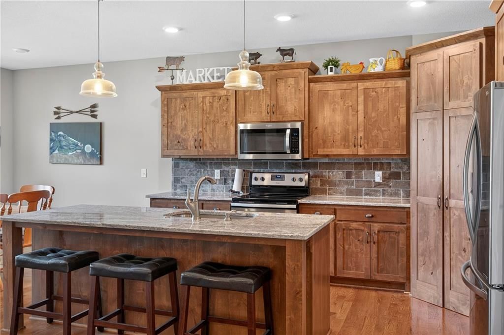 102 Dorchester Drive — photo 11