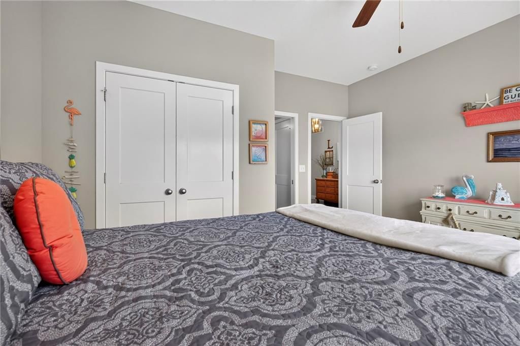 102 Dorchester Drive — photo 24