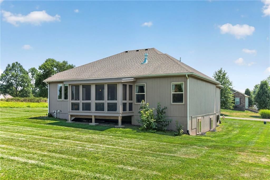 102 Dorchester Drive — photo 40