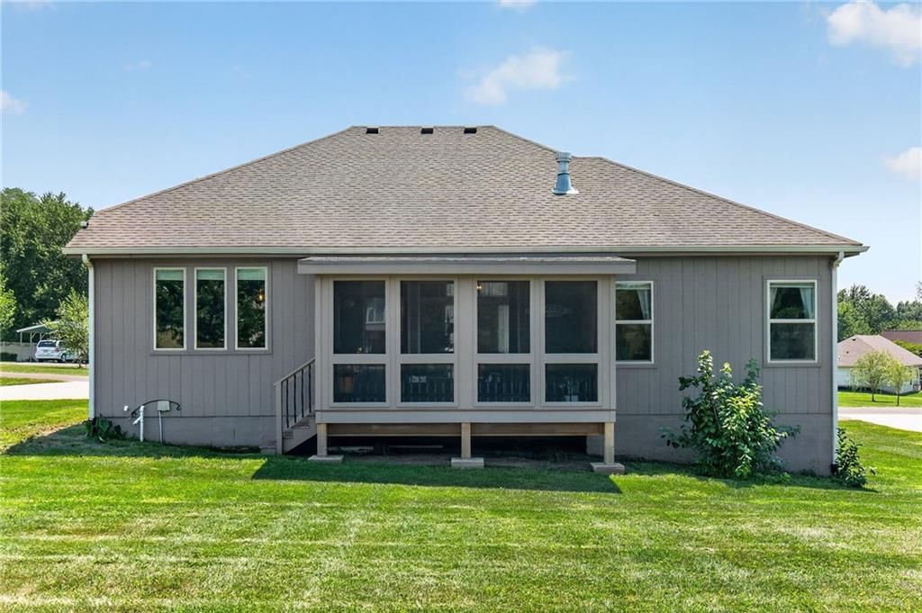 102 Dorchester Drive — photo 41