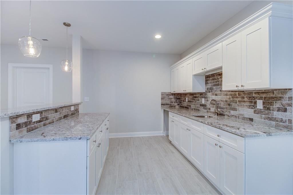 3100 N 118th Street — photo 5