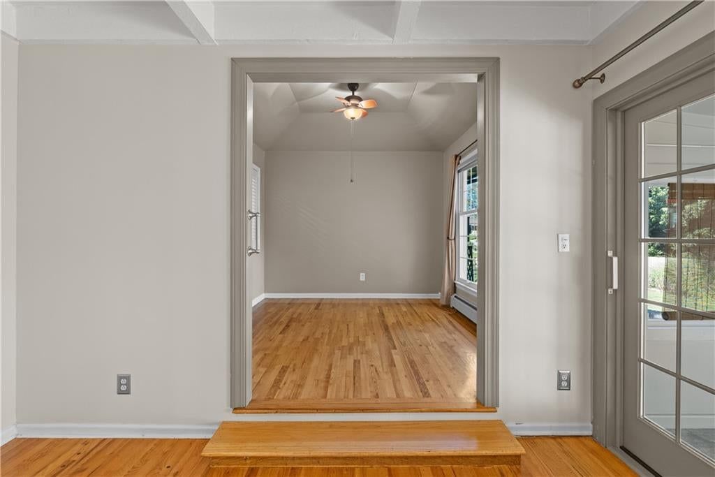 Photo 18 of 54 - 1506 SW 6th Street, Lee's Summit, MO 64081