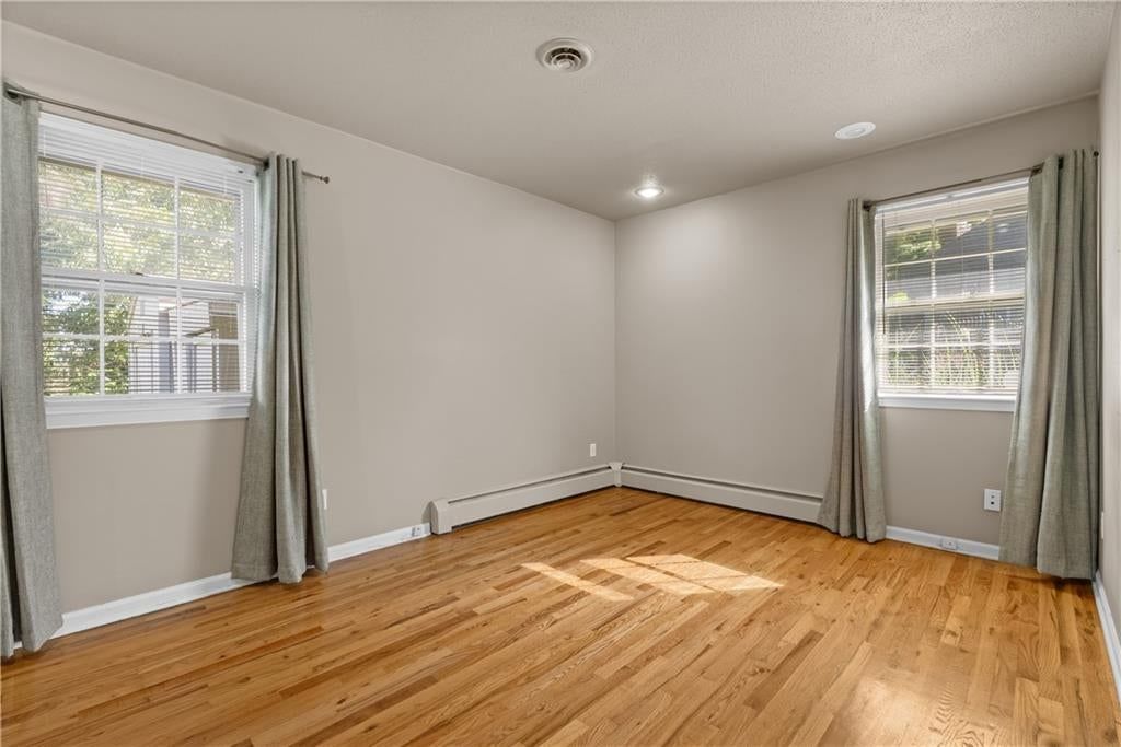 Photo 31 of 54 - 1506 SW 6th Street, Lee's Summit, MO 64081