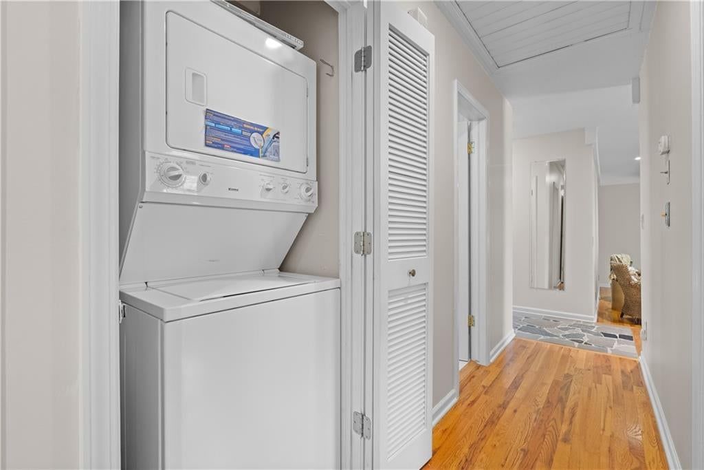 Sunroom at 1506 SW 6th Street, Lee's Summit, MO 64081
