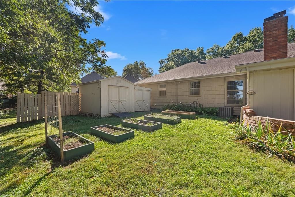 Photo 49 of 54 - 1506 SW 6th Street, Lee's Summit, MO 64081