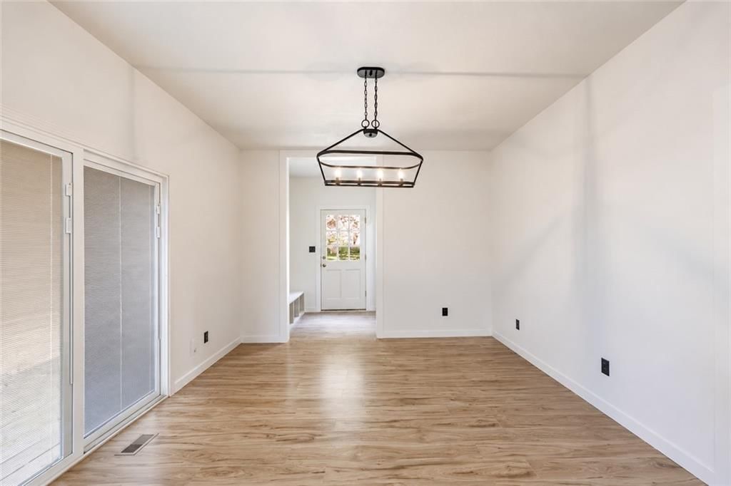 106 S Jeffreys Street — photo 7
