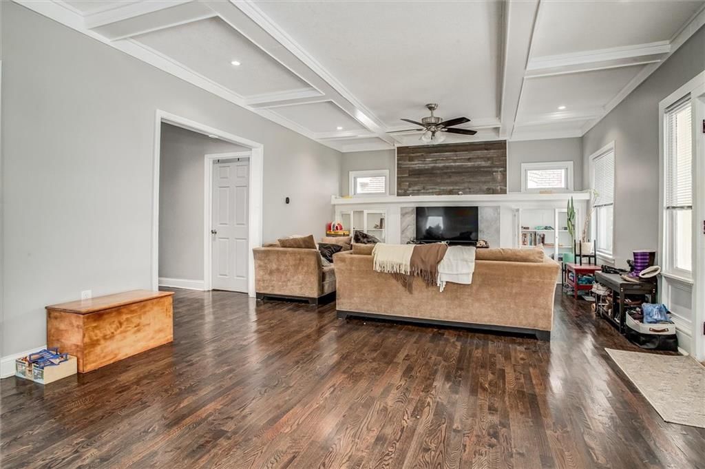 3416 S Benton Avenue — photo 5