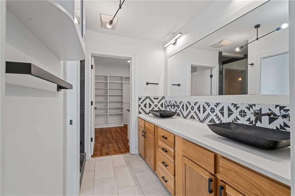 6627 Paseo Boulevard — photo 20