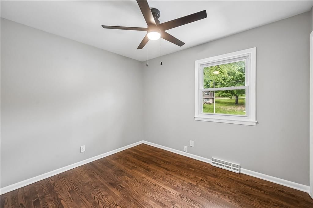 3741 N Brighton Avenue — photo 19