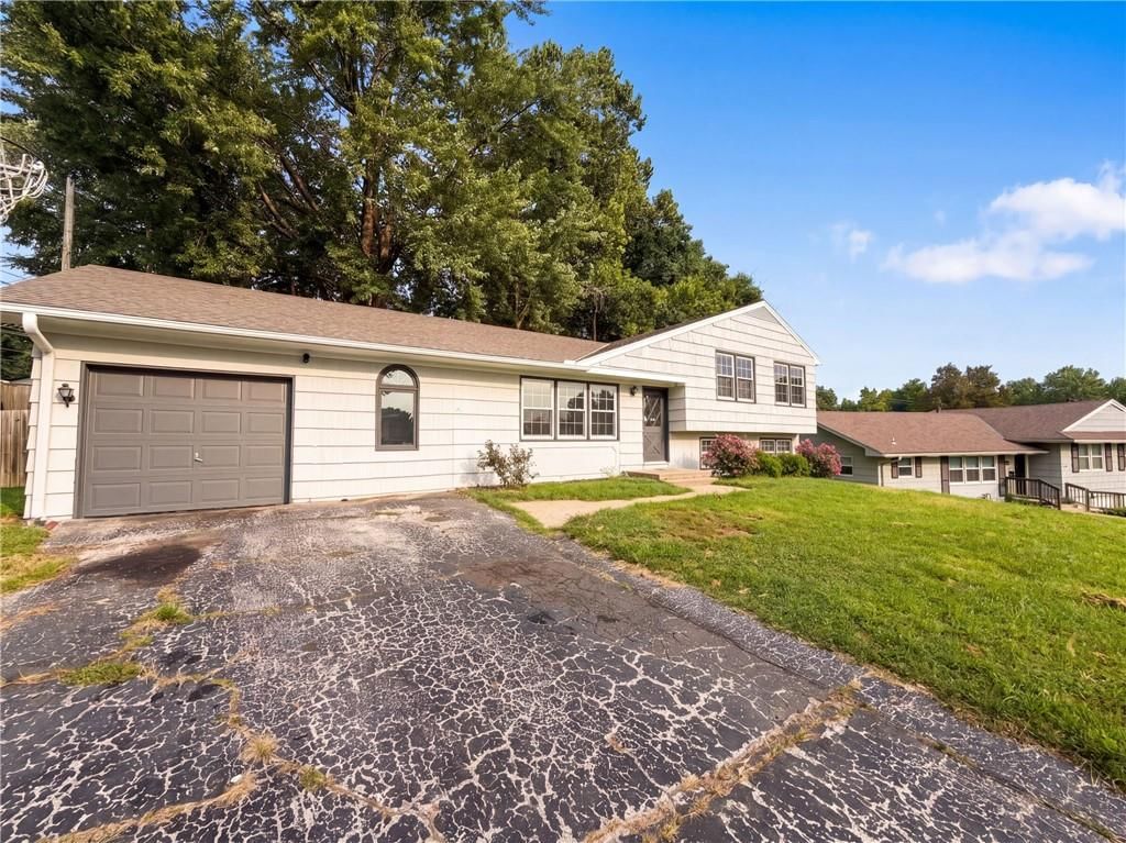 Photo 16 of 17 - 12904 E 54th Street, Kansas City, MO 64133